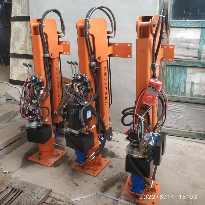 牙克石市重汽蓝牌随车吊 3.2吨 国六动力强 液压驱动 农用自卸起重机